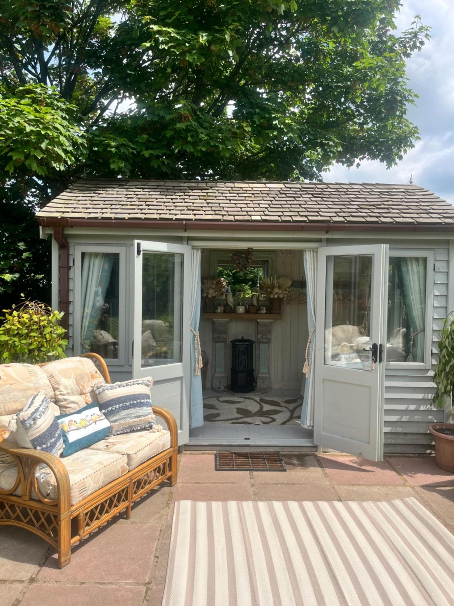 Birds And The Bees Summer House Endon Luaran gambar